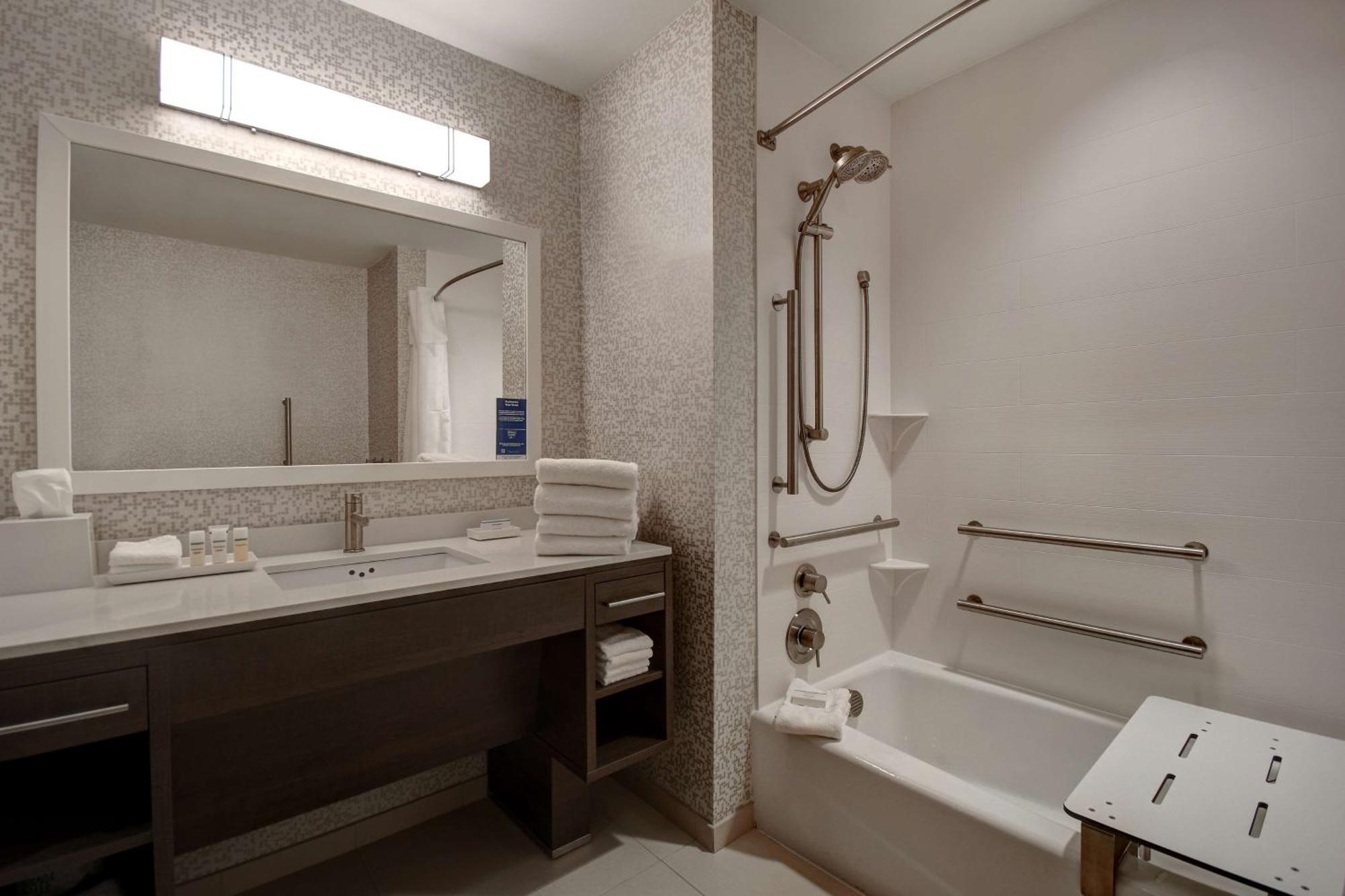 Hotel Home2 East Hanover, Nj 3*